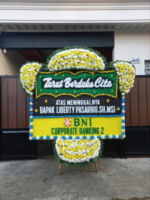 Papan Bunga Duka di Lebaksiu