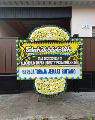 Papan Bunga Duka di Lebaksiu